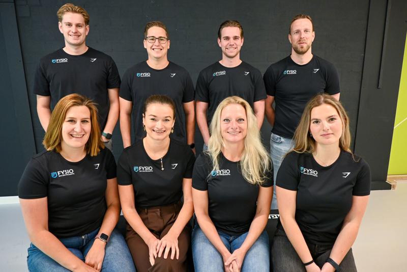 Teamfoto 2.jpg